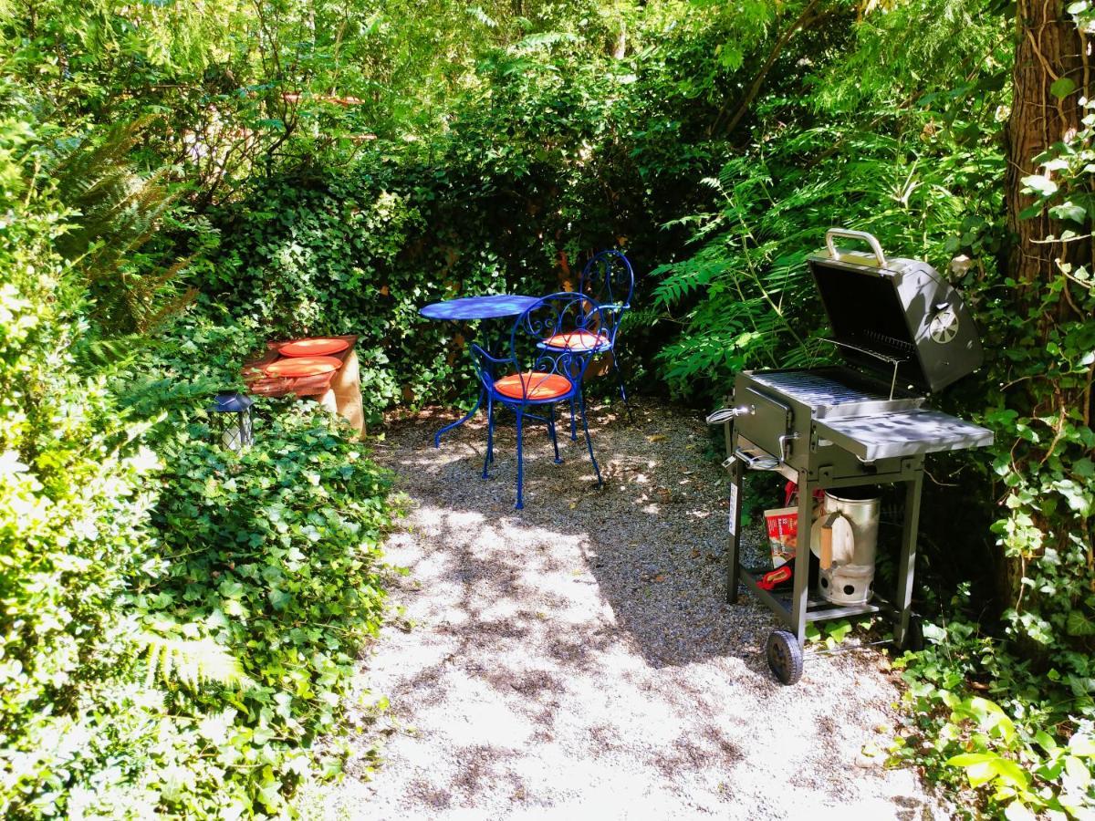 Mediterran-Skandinavisch - Outdoorwhirlpool Ganzjaehrig Burgthann Exterior foto